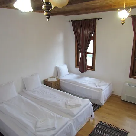 Kabata - Belintash Guest house Vrata